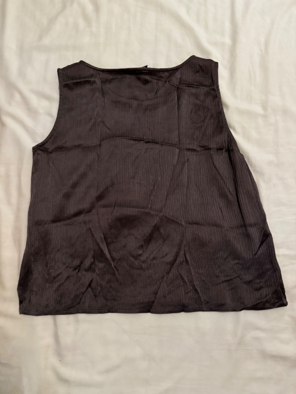Pleated Crushed Silk Eileen Fisher Tank - Picture 3 of 3